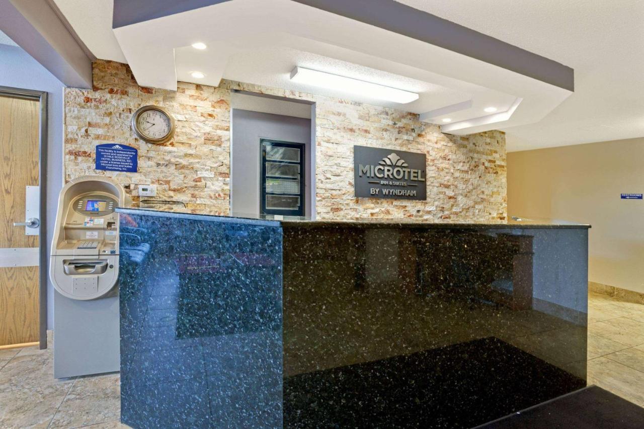 Microtel Inn & Suites By Wyndham Detroit Roseville Exterior photo